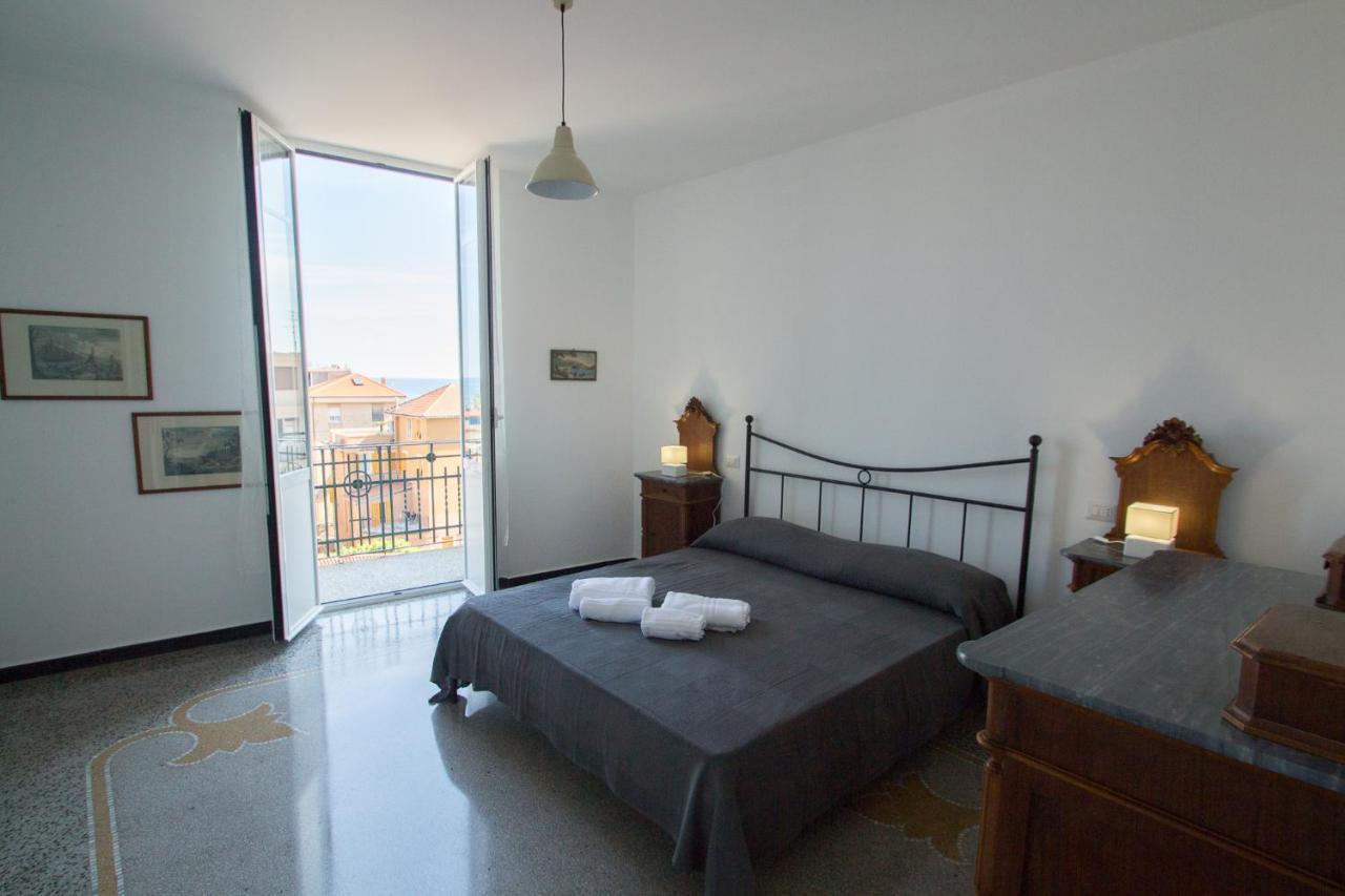Appartamento Di 5 Locali,8 Posti Letto Vista Mare Varazze Exterior foto